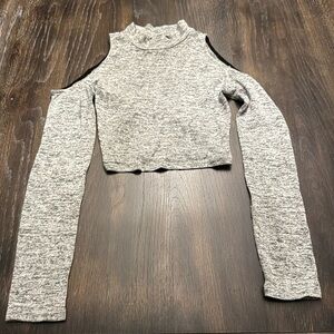 🟤 A+ Ellen COLD SHOULDER LONG SLEEVE CROP TOP SIZE XS